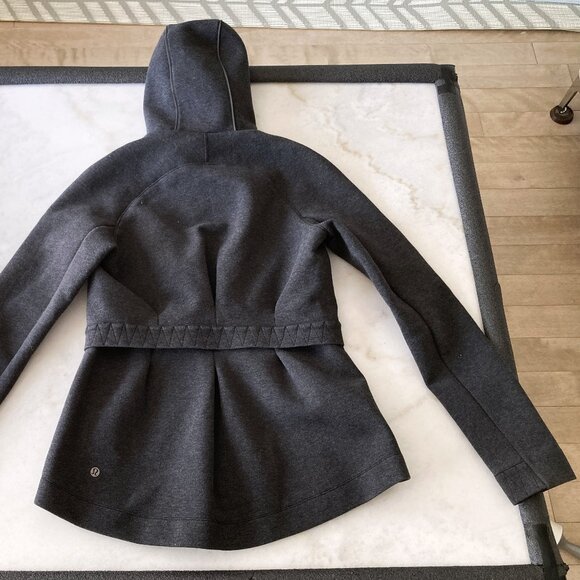 Lululemon & Go Skyline jacket / coat Heathered Black (grey) reflective hood, 6 - Picture 12 of 13